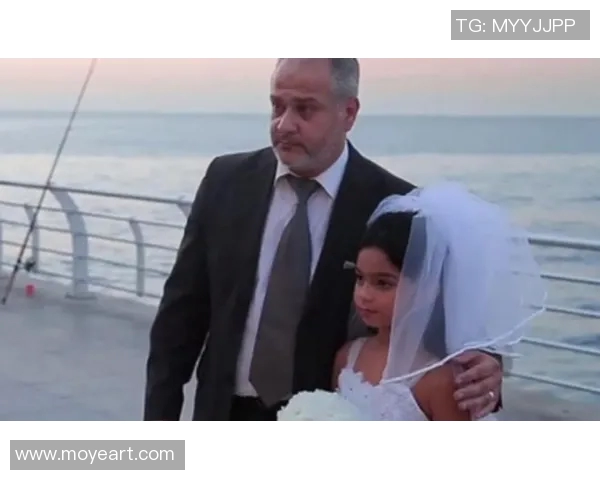 美国足球明星的妻子名字揭秘她们背后的故事与生活点滴